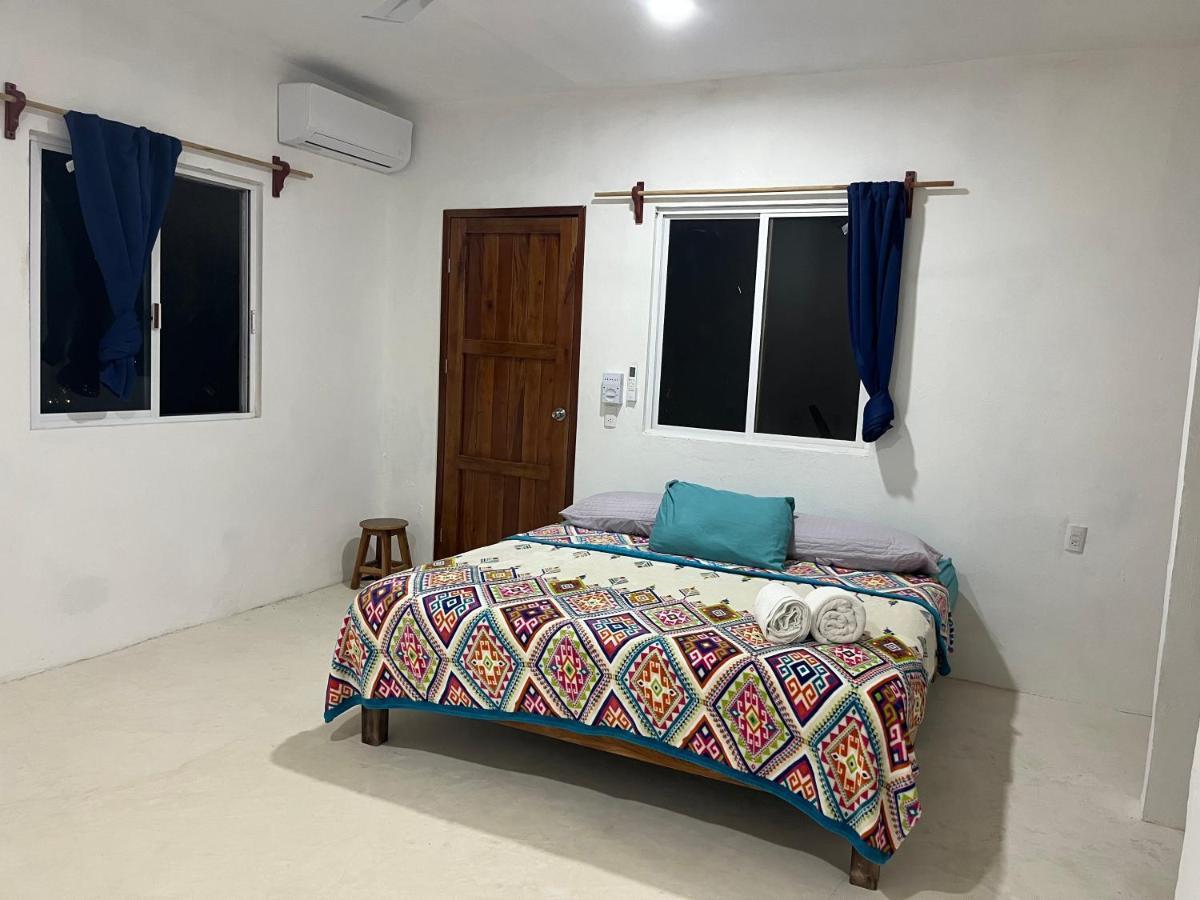 Casa Los Abuelos جزيرة هول بوكس المظهر الخارجي الصورة